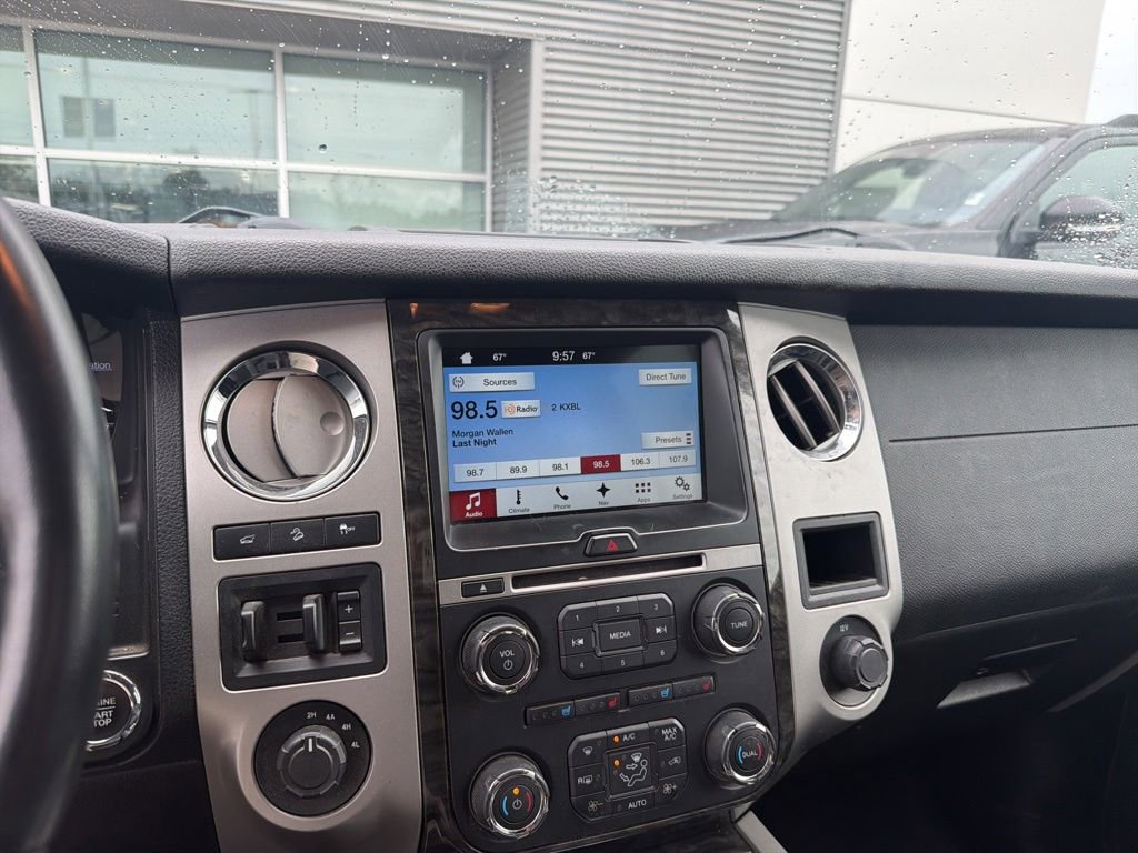 Used 2016 Ford Expedition Limited w/ Equipment Group 301A AWD/4WD image 8