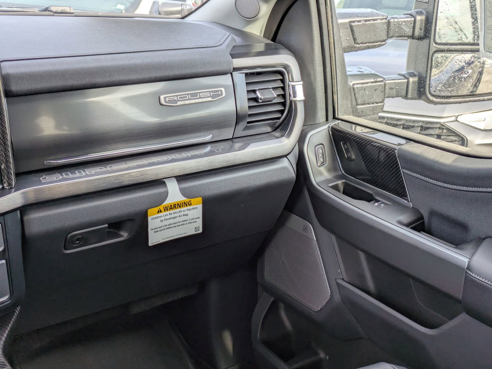 New 2026 Ford F250 Lariat w/ Black Appearance Package image 19