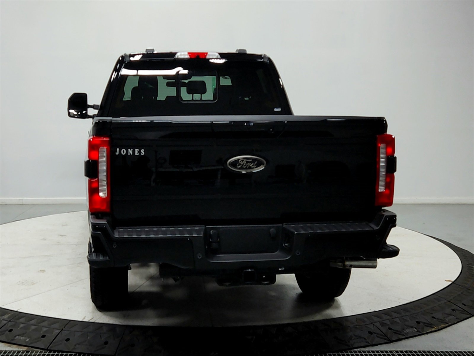 New 2026 Ford F250 Lariat w/ Black Appearance Package image 6