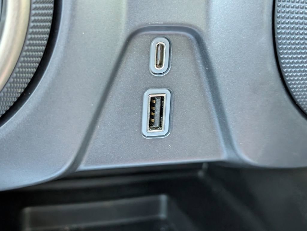 Used 2023 Chevrolet Blazer Premier image 35