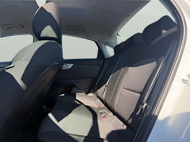 Used 2023 Kia Forte LXS image 9