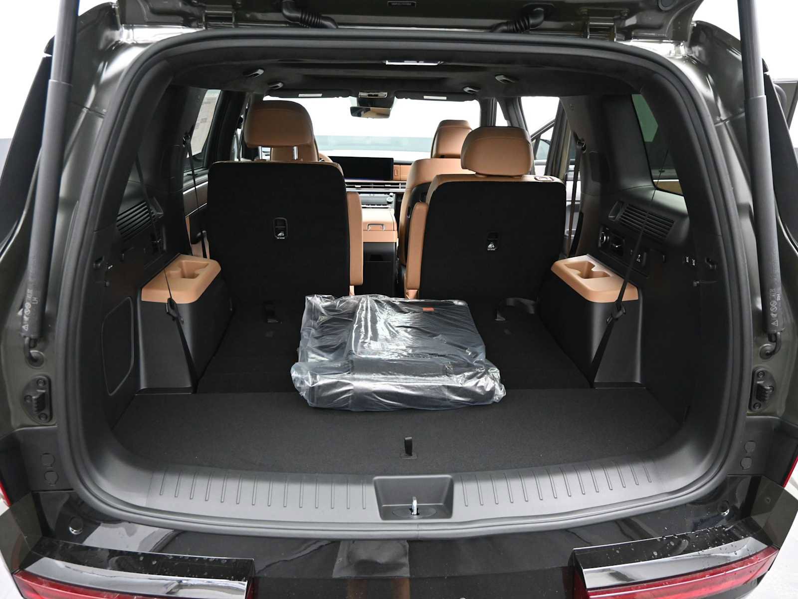 New 2026 Hyundai Santa Fe Calligraphy image 13