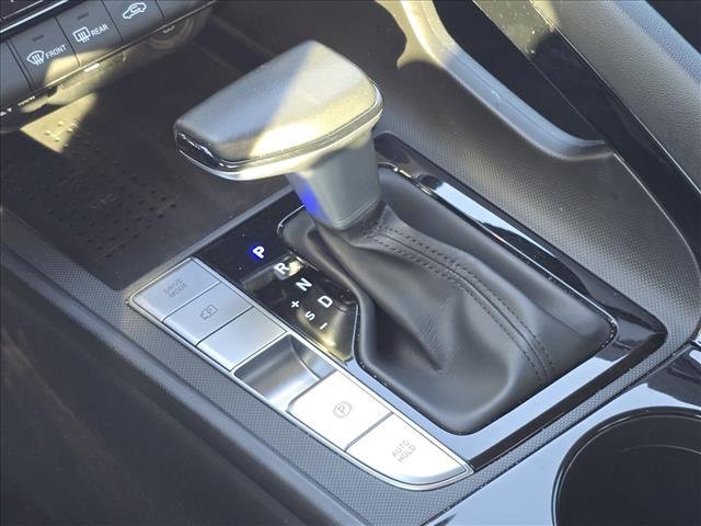 Certified 2023 Hyundai Elantra Limited w/ Winter Weather Package image 24