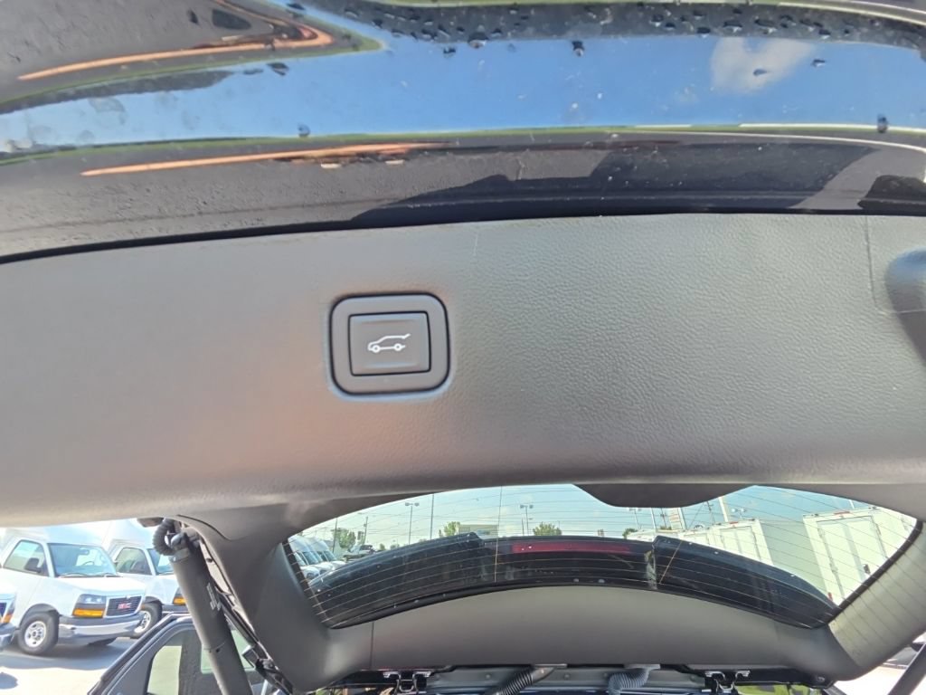 Used 2024 Chevrolet Blazer LT w/ Convenience Package FWD image 21