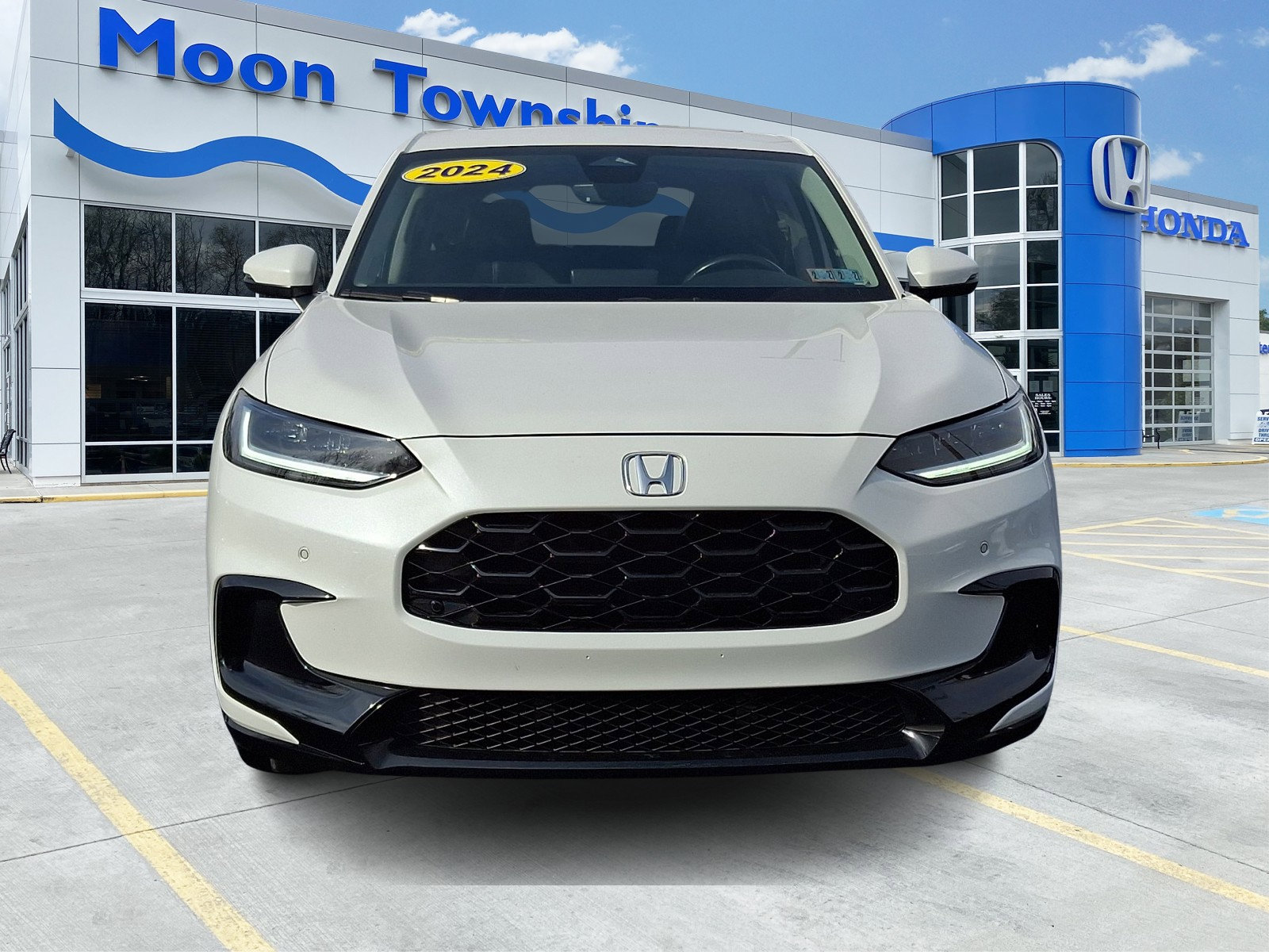 Used 2024 Honda HR-V EX-L image 2