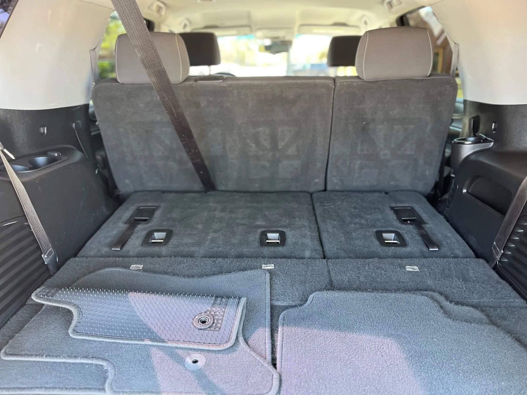 Used 2018 Chevrolet Tahoe LS w/ Enhanced Driver Alert Package RWD image 20