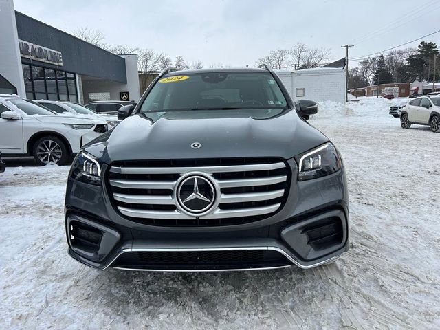 Used 2024 Mercedes-Benz GLS 450 4MATIC image 3