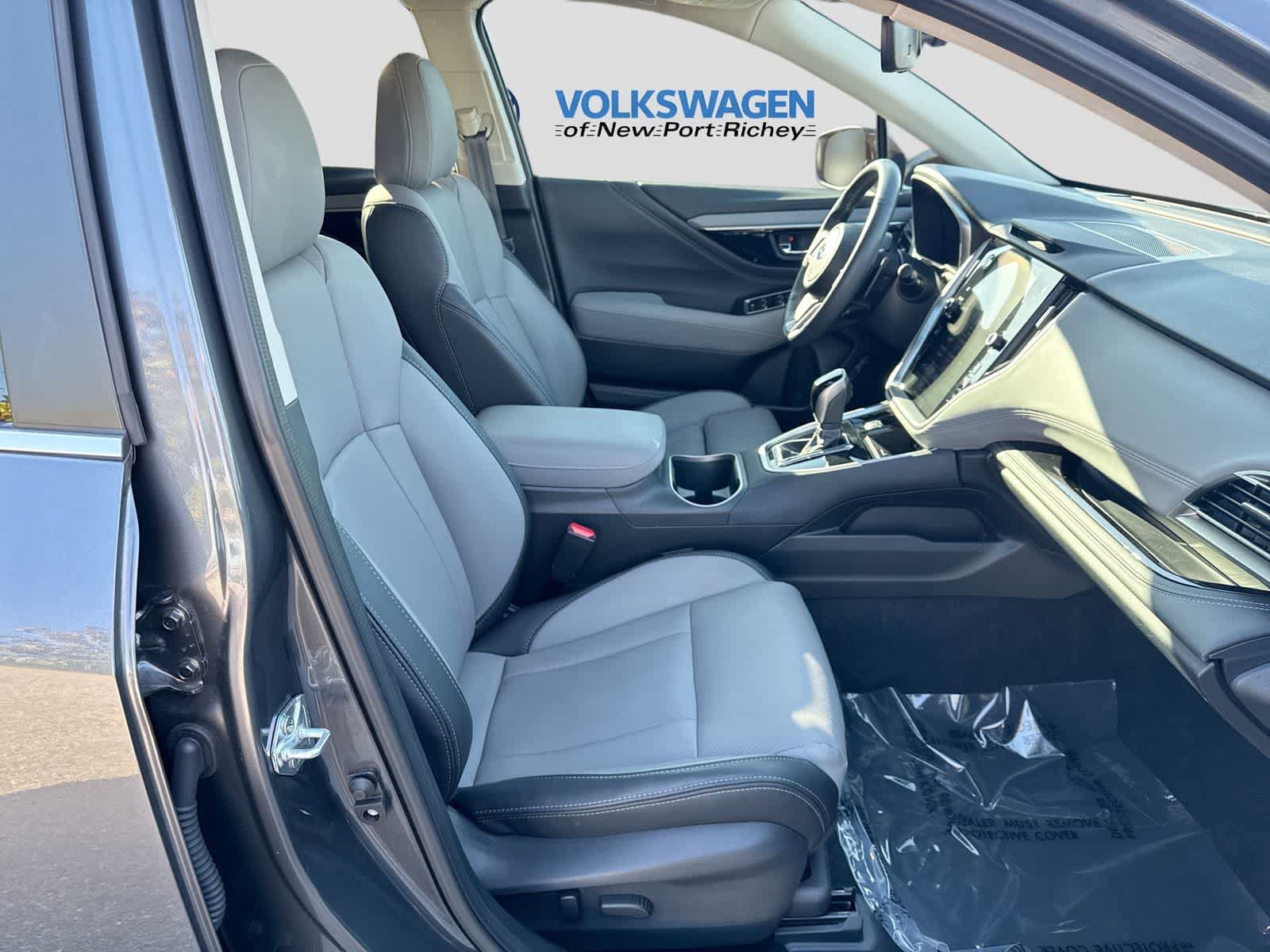 Used 2025 Subaru Outback Limited AWD/4WD image 28