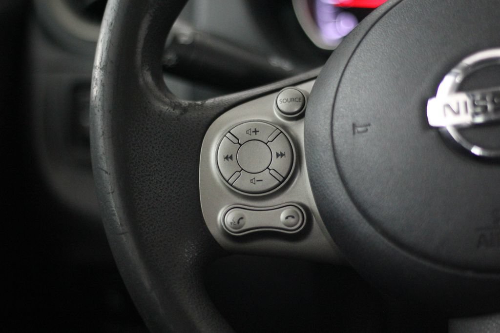 Used 2013 Nissan Versa SV w/ Convenience Pkg FWD image 12