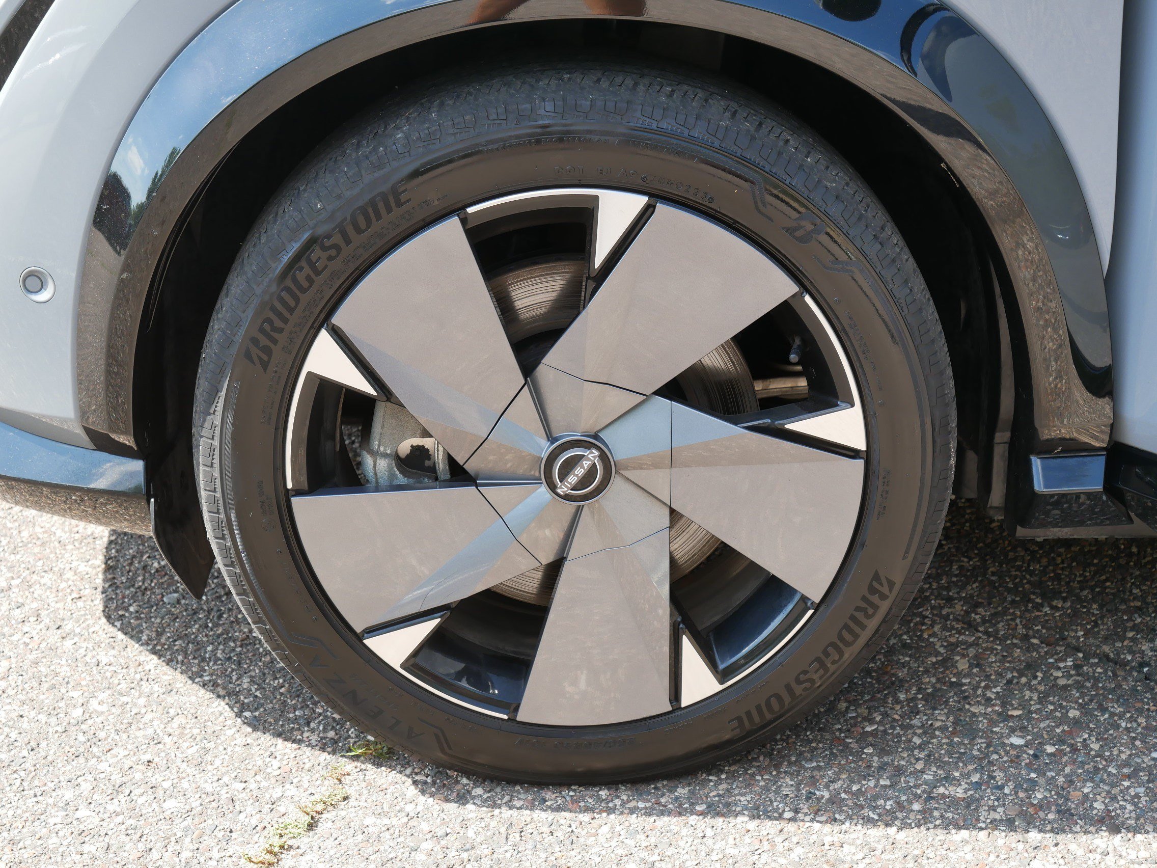 Certified 2023 Nissan Ariya AWD/4WD image 15