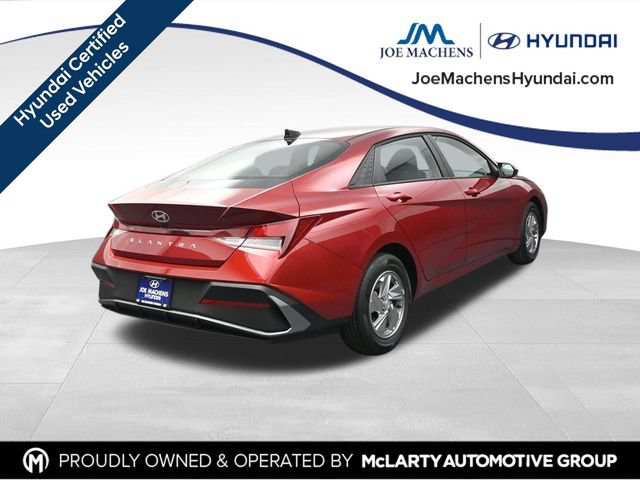 Certified 2026 Hyundai Elantra SE FWD image 9
