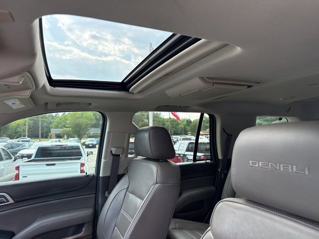 Used 2018 GMC Yukon Denali w/ Denali Ultimate Package AWD/4WD image 14