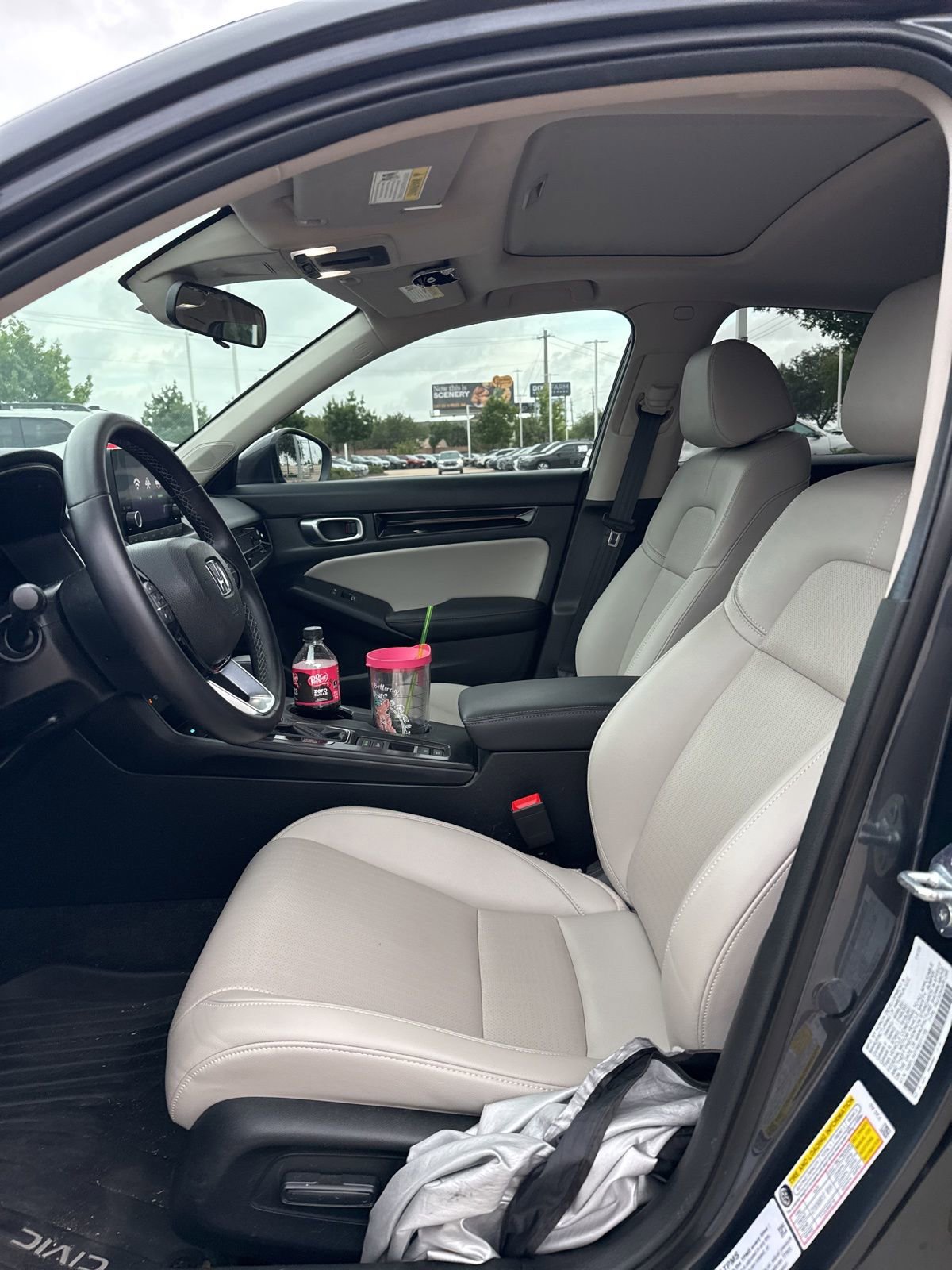 Used 2024 Honda Civic EX-L image 3