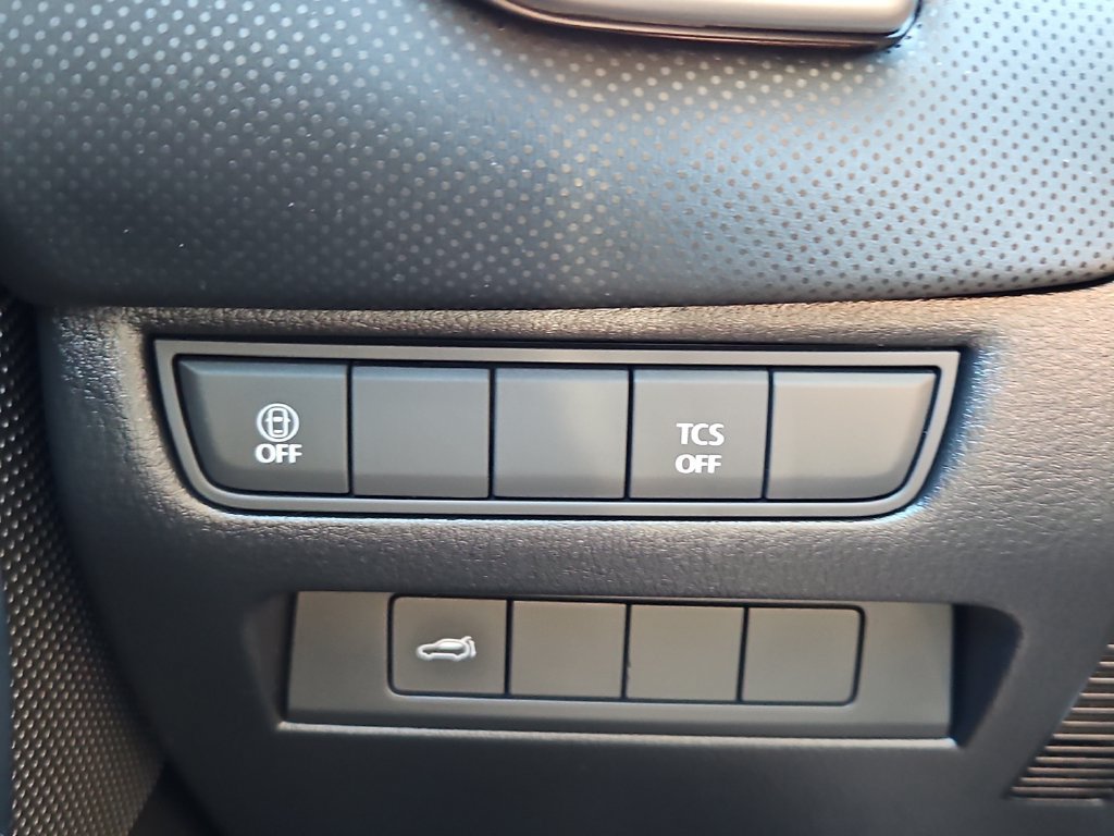 Used 2024 MAZDA CX-50 AWD 2.5 S w/ Weather Package image 11