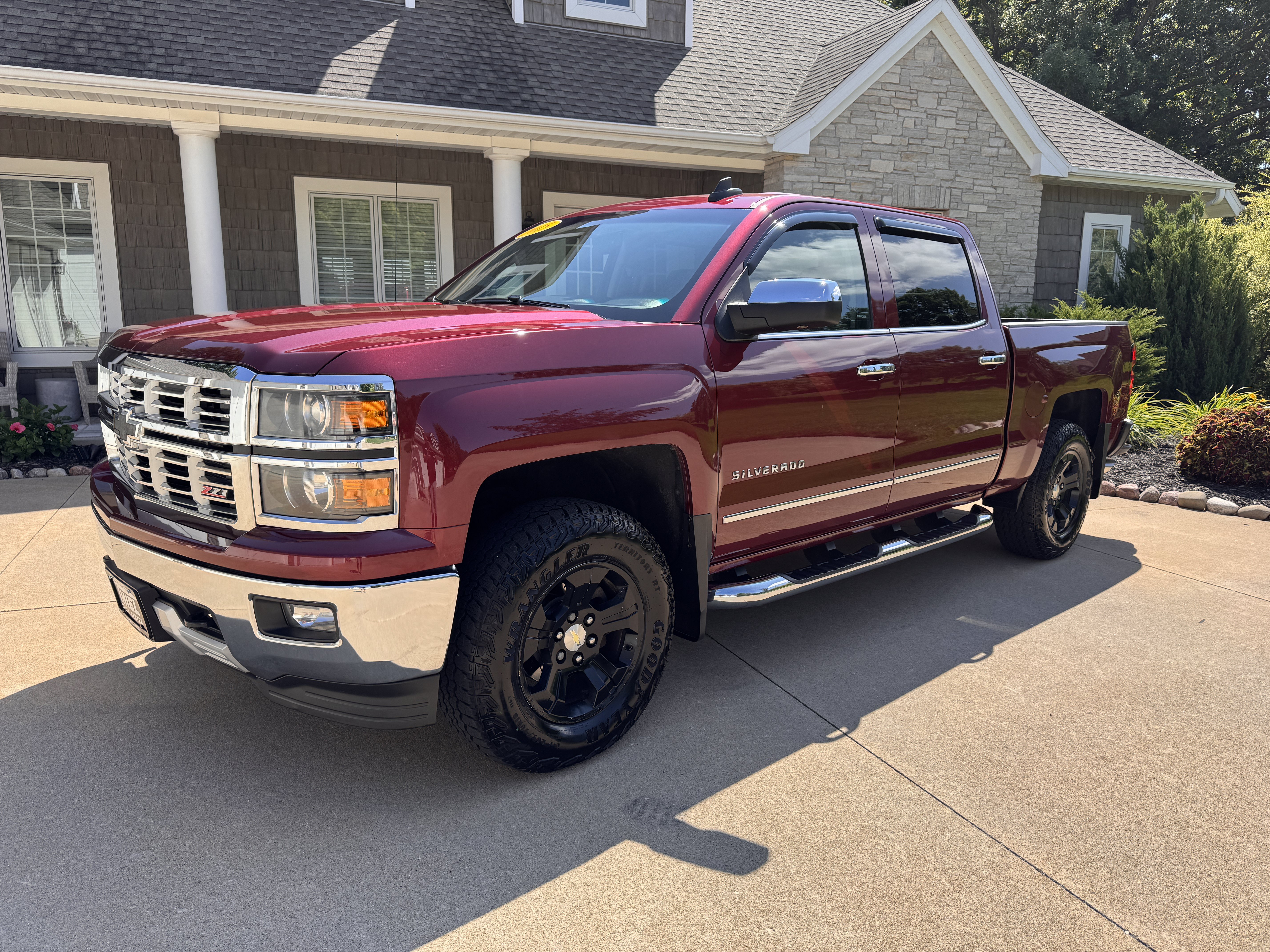 Used 2015 Chevrolet Silverado 1500 LTZ Z71 AWD/4WD image 2
