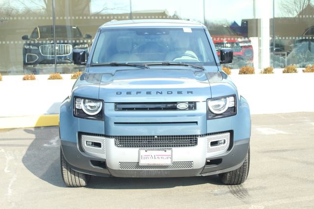 Used 2023 Land Rover Defender 110 S image 8