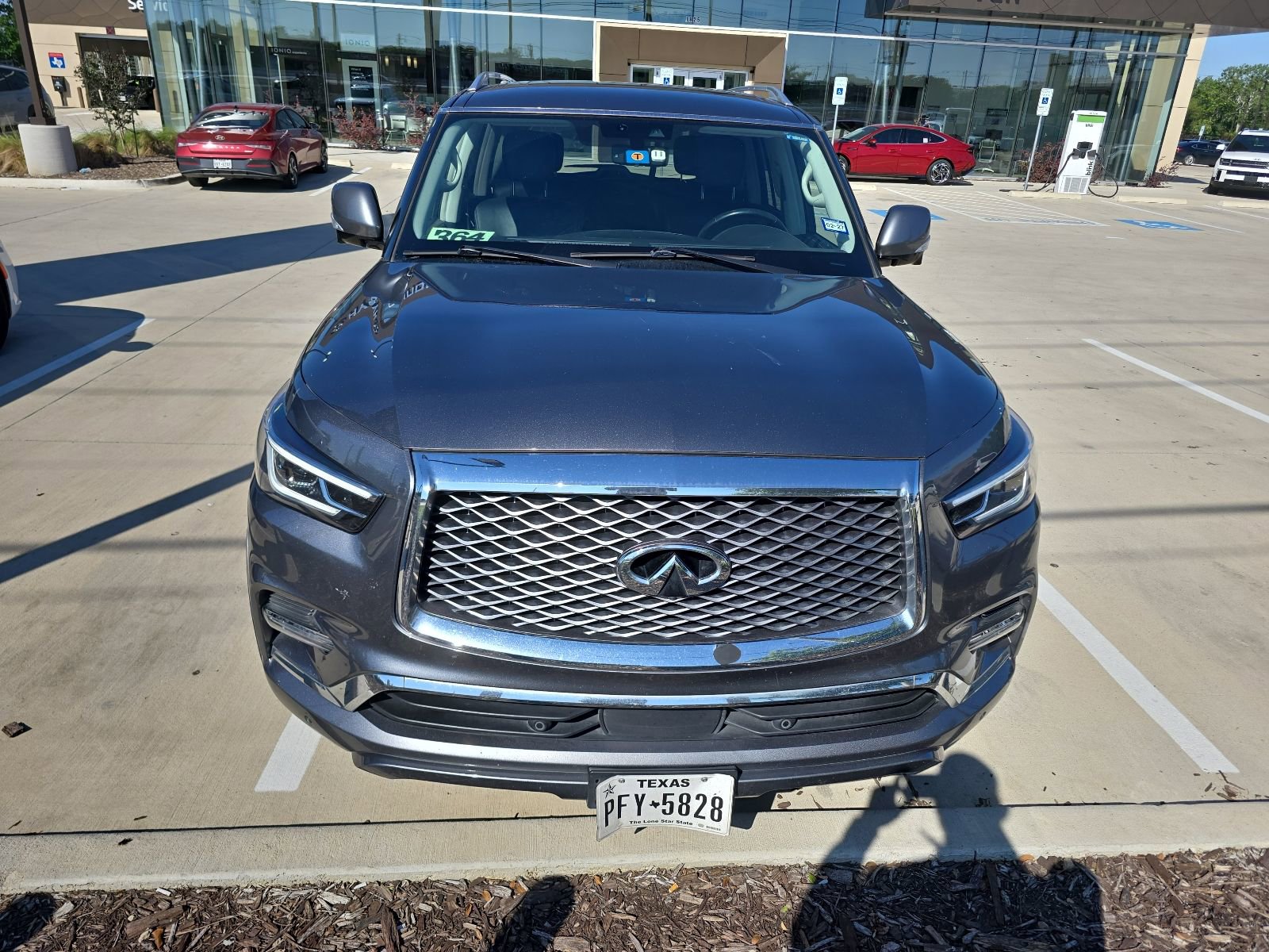 Used 2020 INFINITI QX80 Luxe w/ Proassist Package AWD/4WD image 2