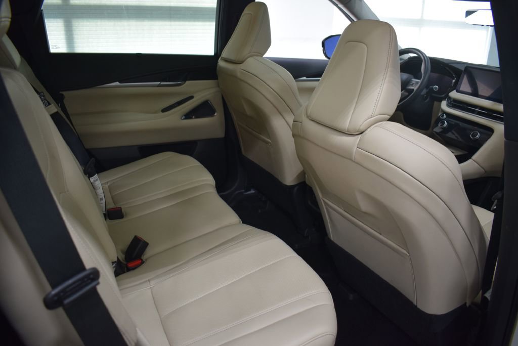 Used 2022 INFINITI QX60 Sensory w/ Vision Package image 18