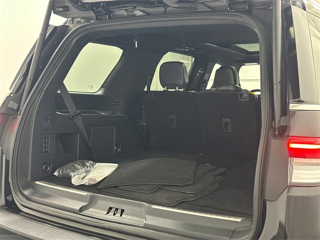 Used 2022 Lincoln Navigator Reserve image 9