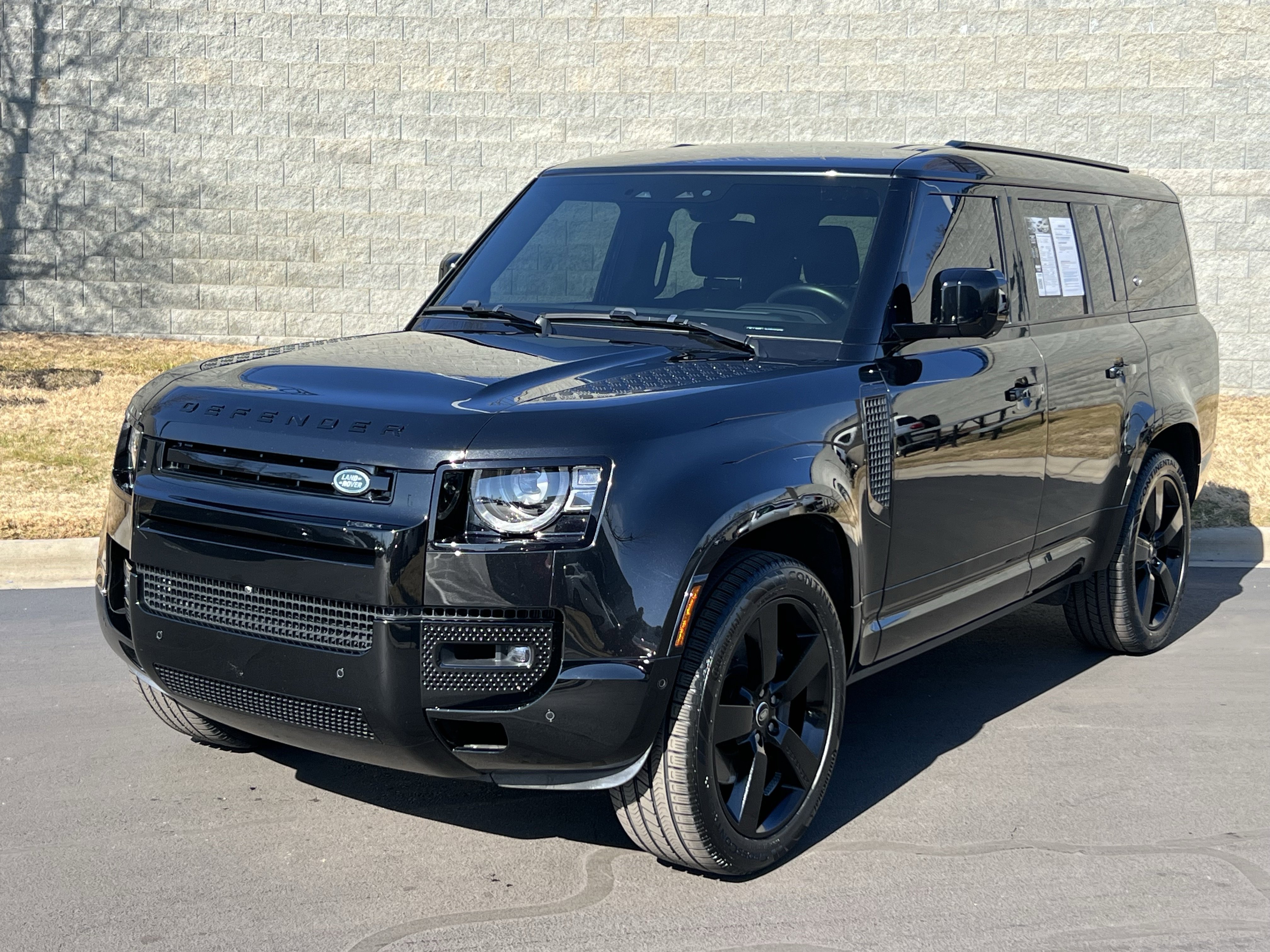 Certified 2024 Land Rover Defender 130 X-Dynamic SE image 1