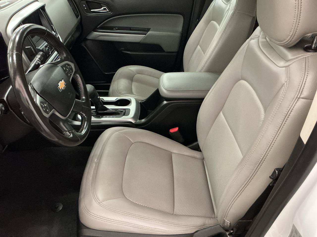 Used 2020 Chevrolet Colorado LT w/ LT Convenience Package RWD image 9