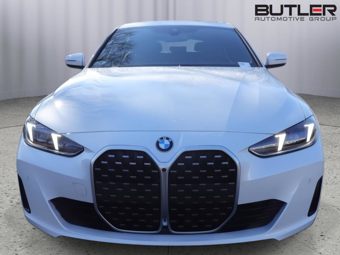 New 2026 BMW 430i w/ Premium Package RWD image 2