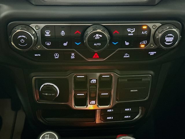 Used 2020 Jeep Gladiator Overland AWD/4WD image 14