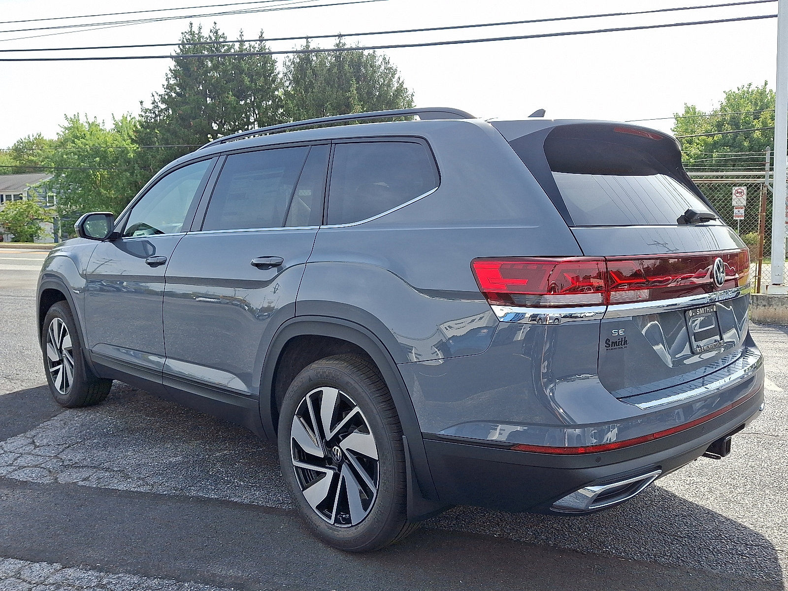 New 2026 Volkswagen Atlas SE image 3