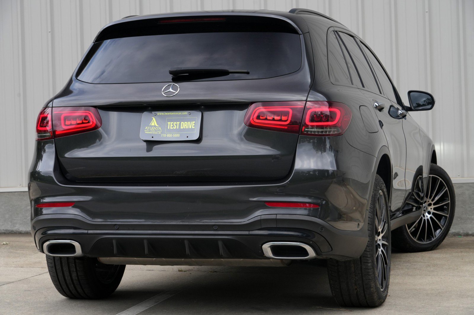 Used 2021 Mercedes-Benz GLC 300 w/ AMG Line image 4