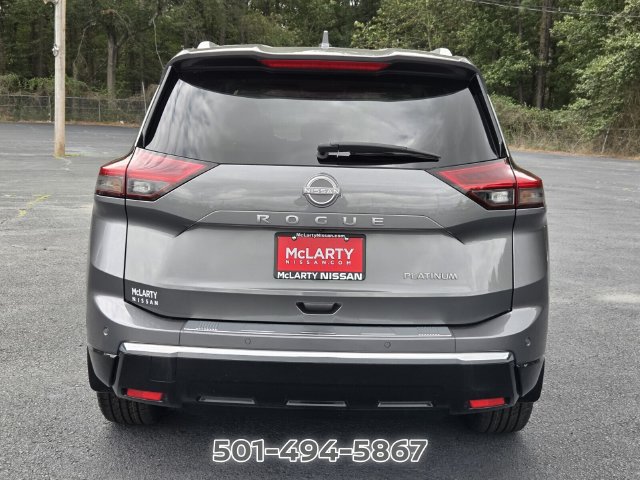 Certified 2024 Nissan Rogue Platinum w/ Platinum Premium Package FWD image 4