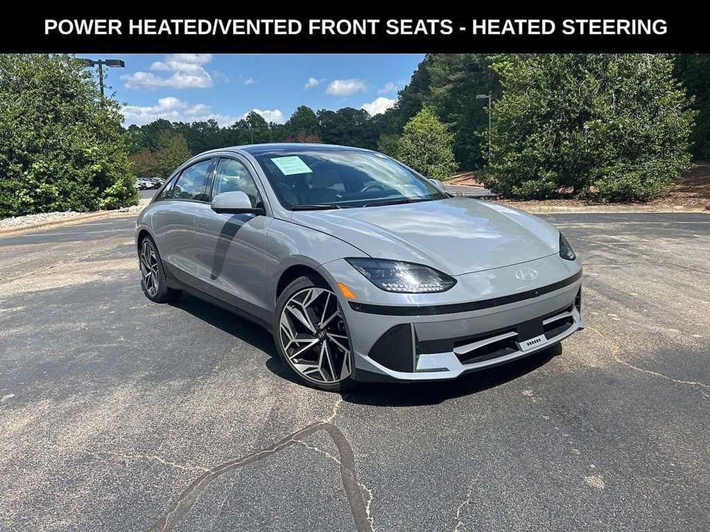 Used 2023 Hyundai Ioniq 6 Limited RWD image 2