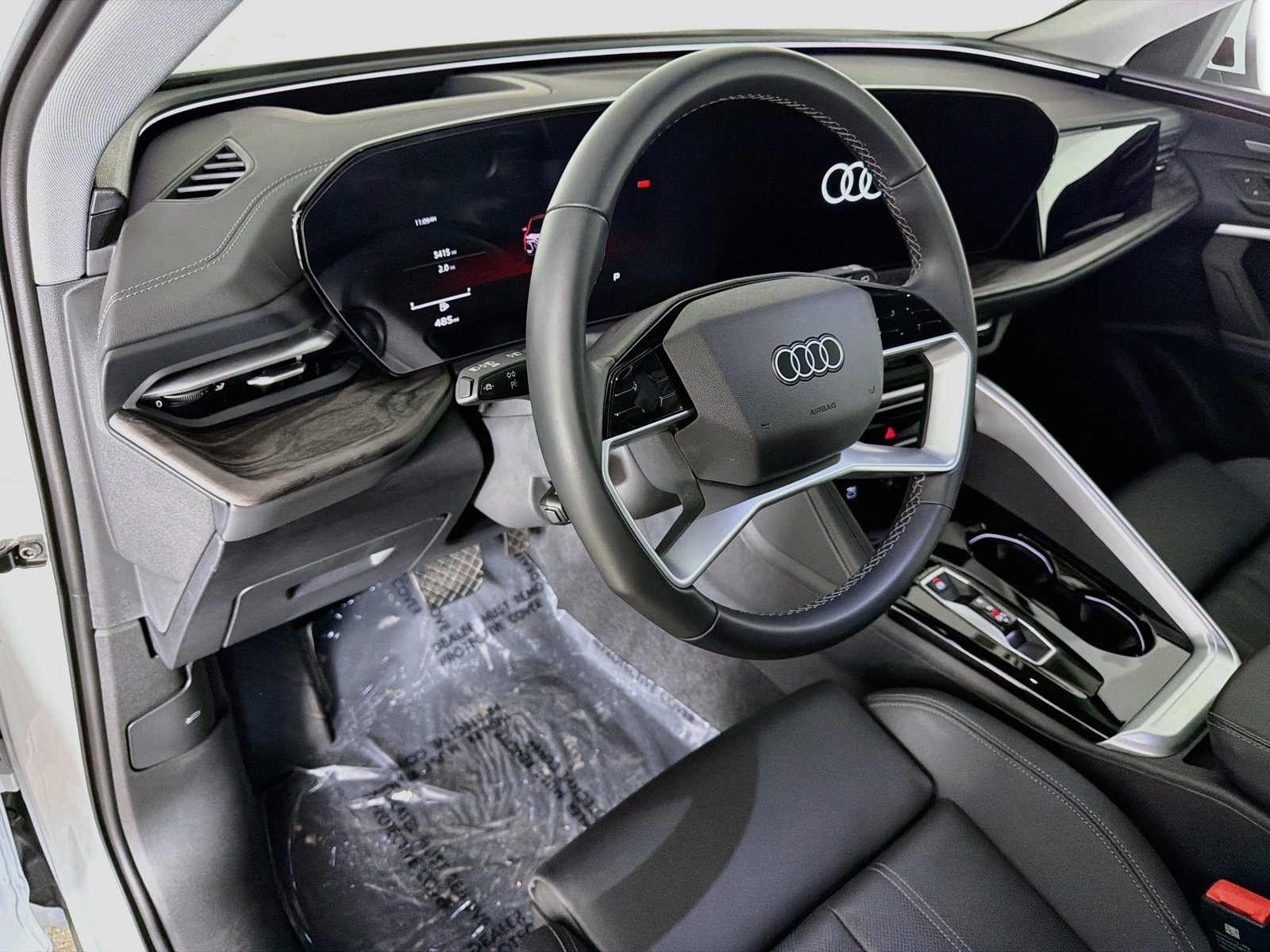 Certified 2025 Audi Q5 Premium AWD/4WD image 9