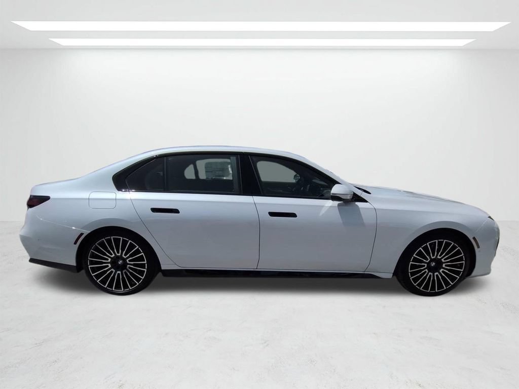 New 2026 BMW 740i xDrive AWD/4WD image 3