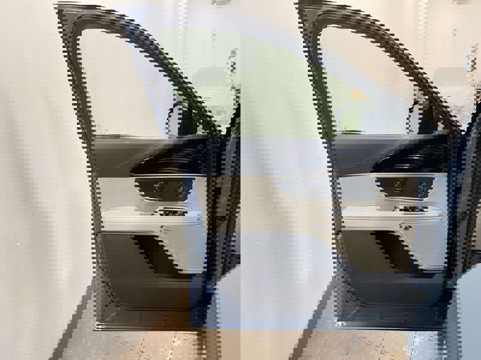 New 2026 Lincoln Nautilus Premier w/ Equipment Group 102A image 14