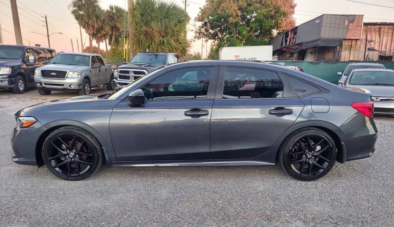 Used 2022 Honda Civic Sport image 9