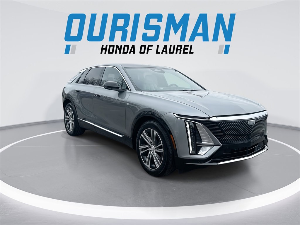 Used 2024 Cadillac Lyriq Luxury image 2