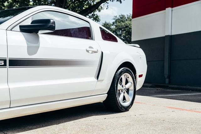 Used 2007 Ford Mustang GT Premium RWD image 28