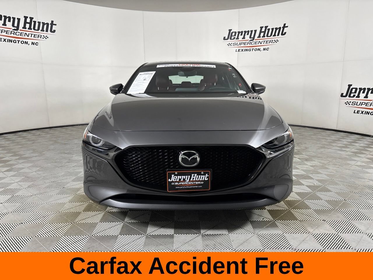 Used 2025 MAZDA MAZDA3 2.5 S Hatchback w/ Premium Pkg FWD image 3