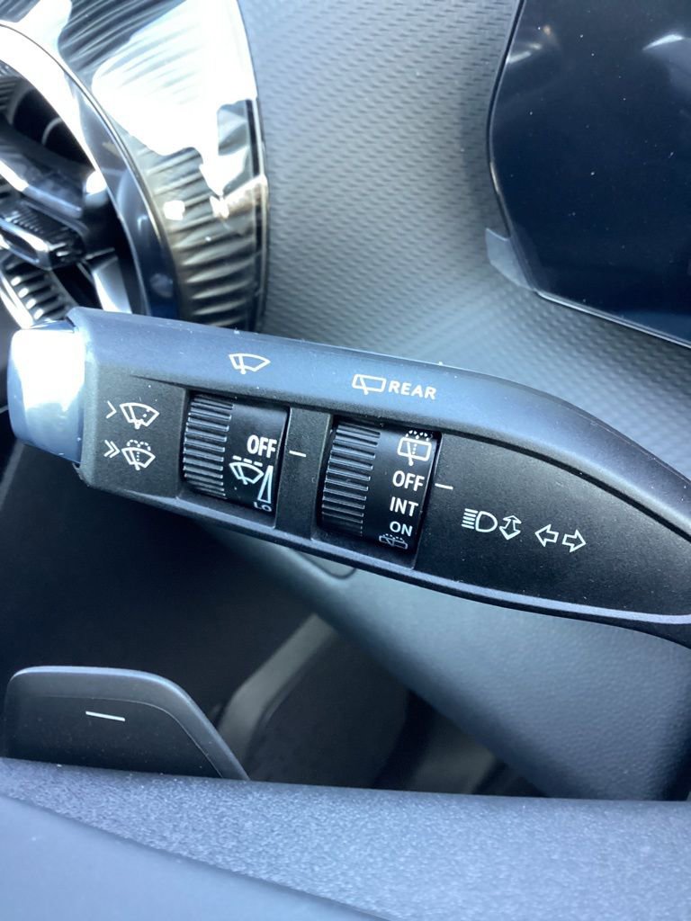 New 2026 Chevrolet Equinox LT w/ Convenience Package II image 19