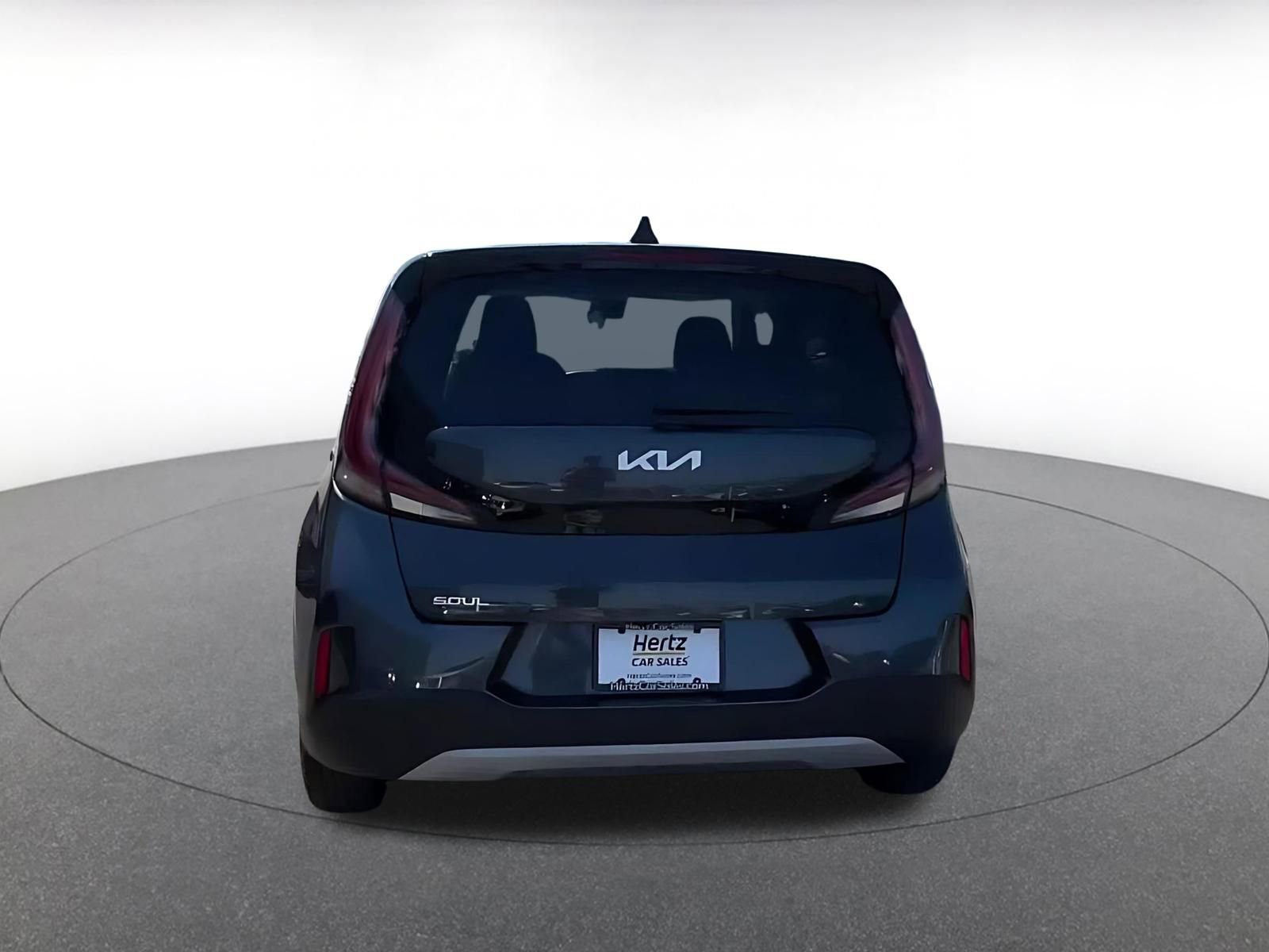 Used 2025 Kia Soul LX w/ LX Technology Package FWD image 12
