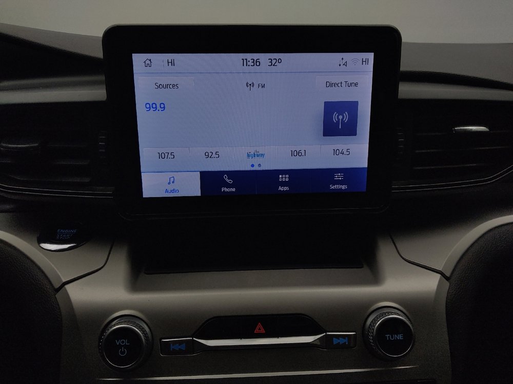 Used 2022 Ford Explorer XLT image 25