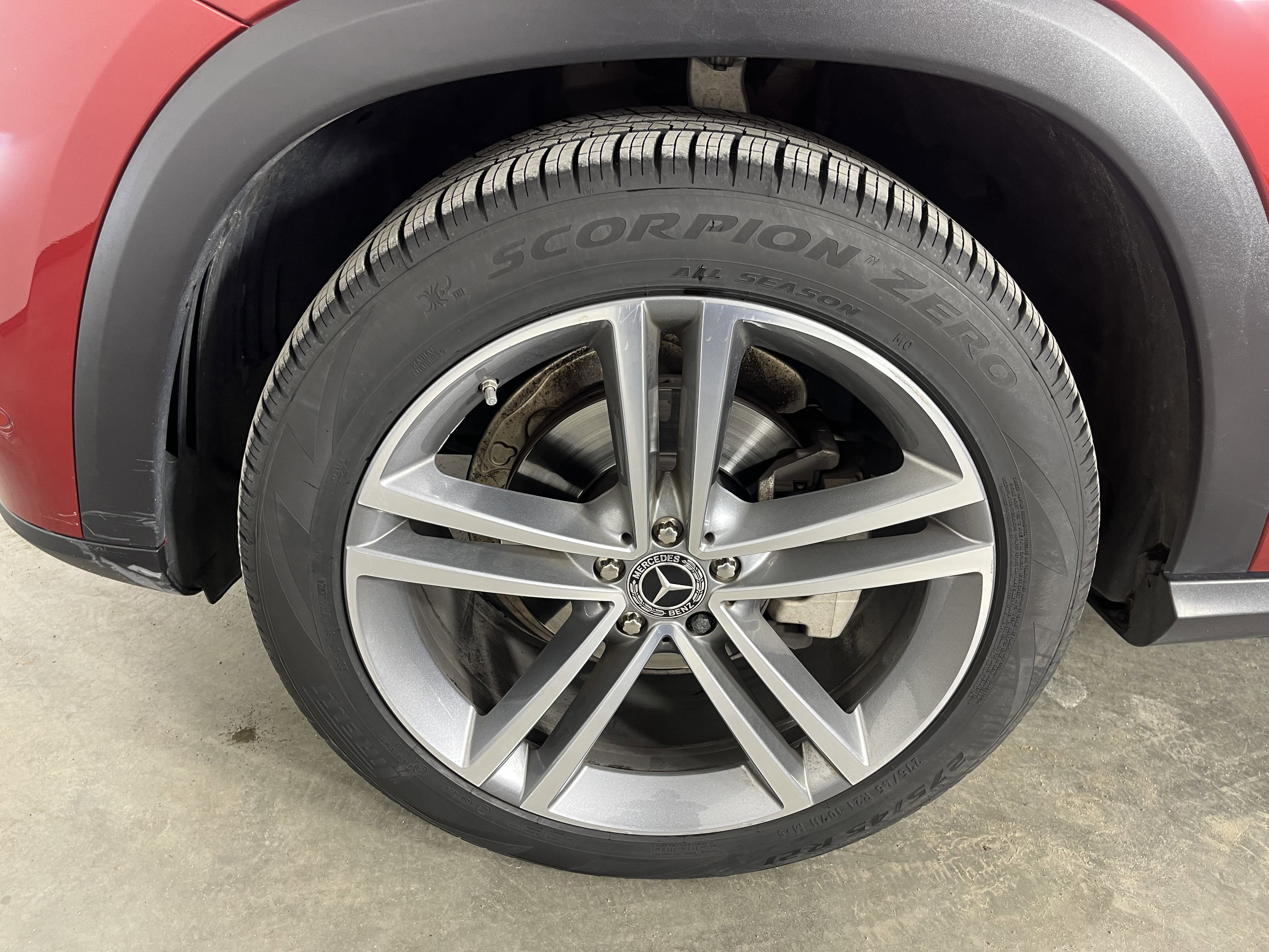 Used 2022 Mercedes-Benz GLE 350 4MATIC image 25