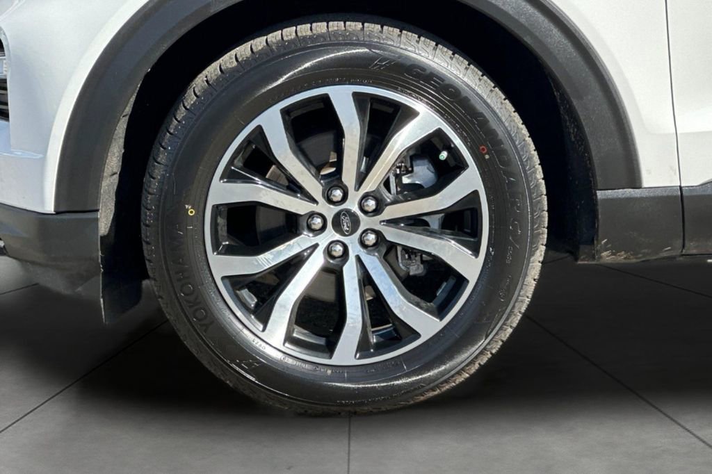 Used 2024 Ford Explorer ST-Line w/ Class IV Trailer Tow Package image 27