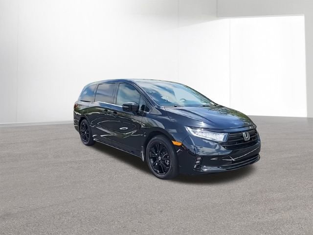Used 2024 Honda Odyssey Sport image 2