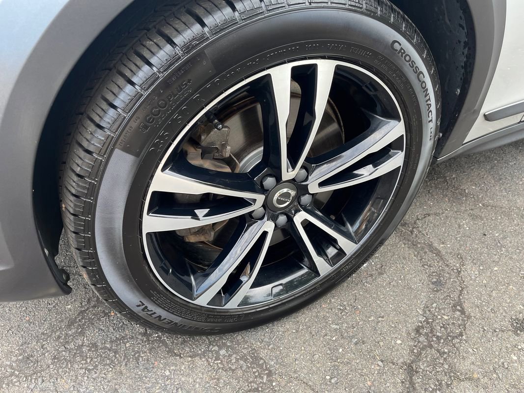 Used 2018 Volvo V90 T5 Cross Country w/ Convenience Package image 29