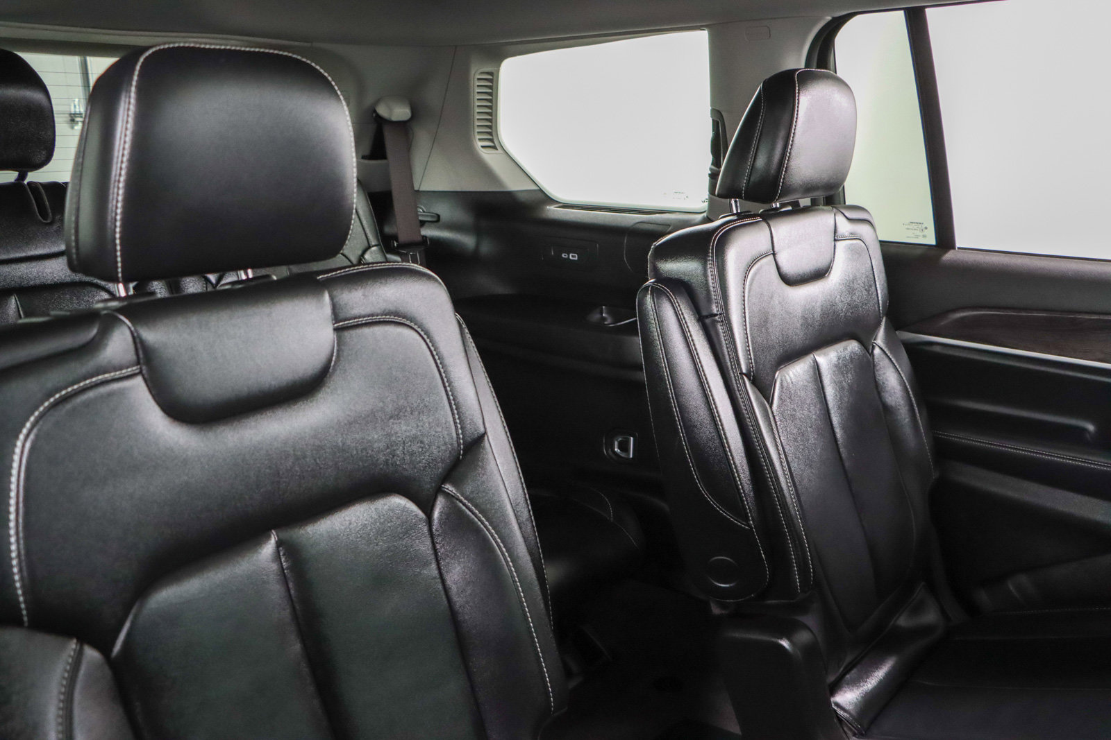 Used 2021 Jeep Grand Cherokee L Limited image 30