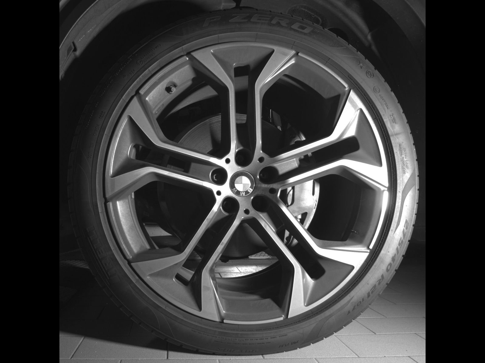 Used 2024 BMW X5 sDrive40i w/ Premium Package RWD image 10