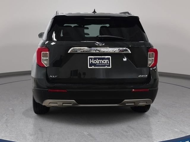 Used 2023 Ford Explorer XLT w/ Equipment Group 202A AWD/4WD image 7