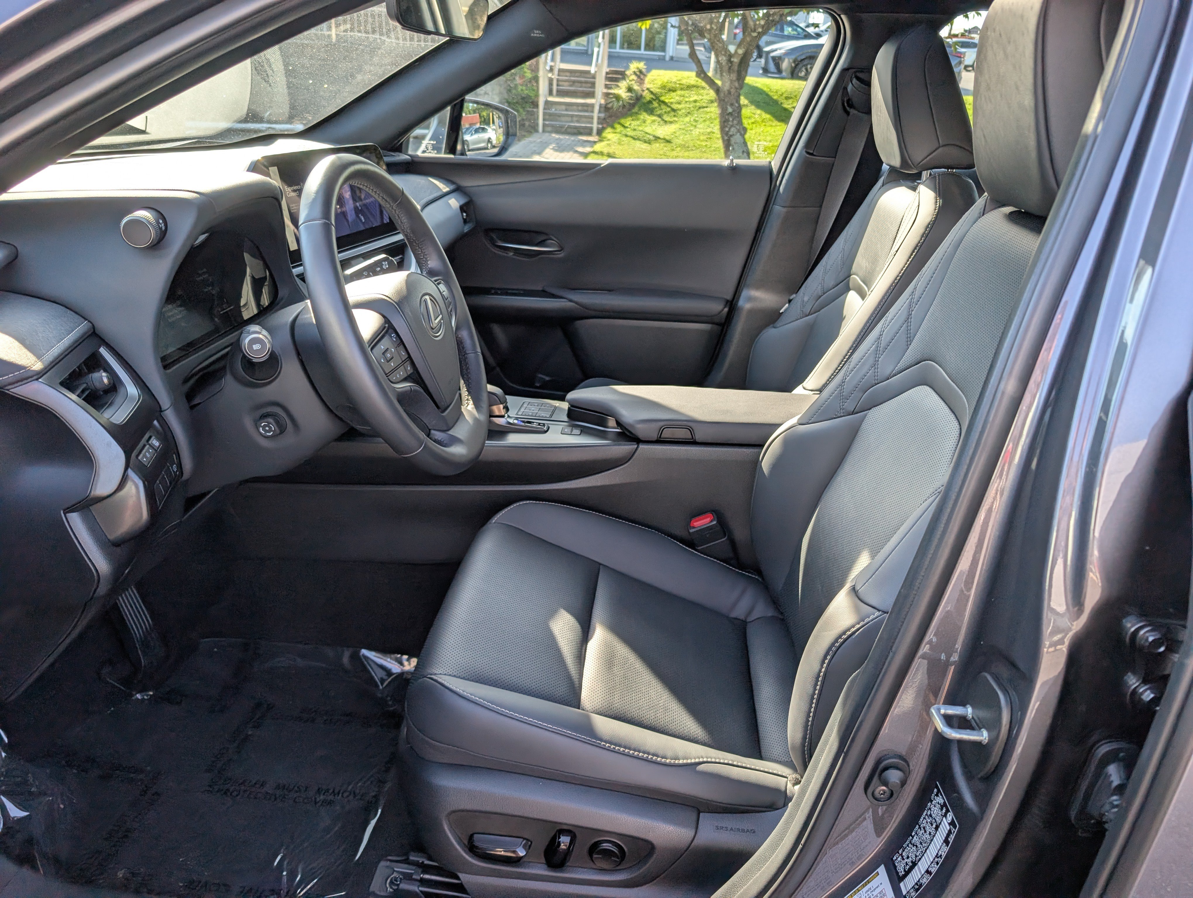 Certified 2025 Lexus UX 300h AWD w/ Accessory Package (Z1) image 16