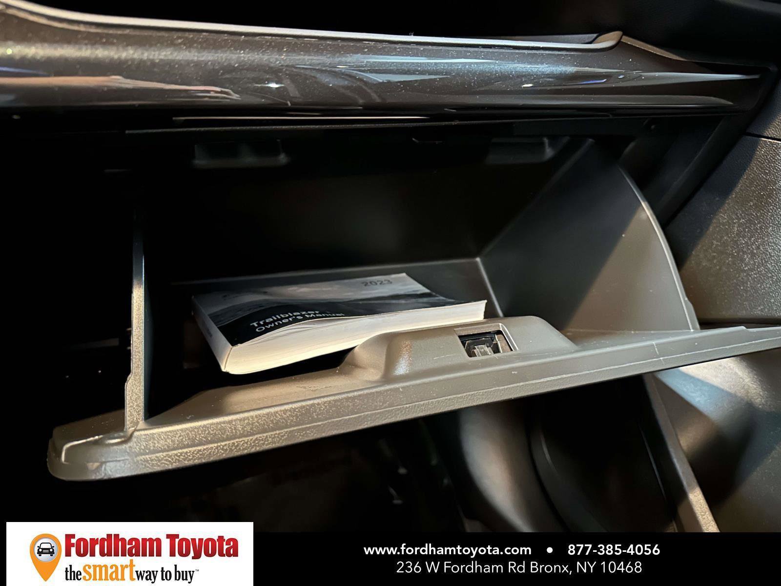 Used 2023 Chevrolet TrailBlazer LT image 27